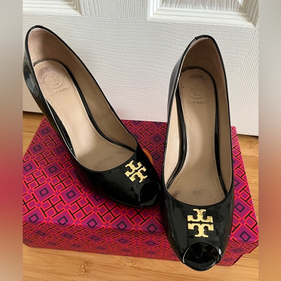 Tory Burch Jade 85mm peep toe wedge - Picture 2 of 9